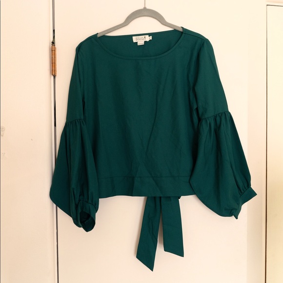 Molly Bracken Tops - BOGO NWOT XS Molly Bracken short blouse with balloon sleeves and bow
